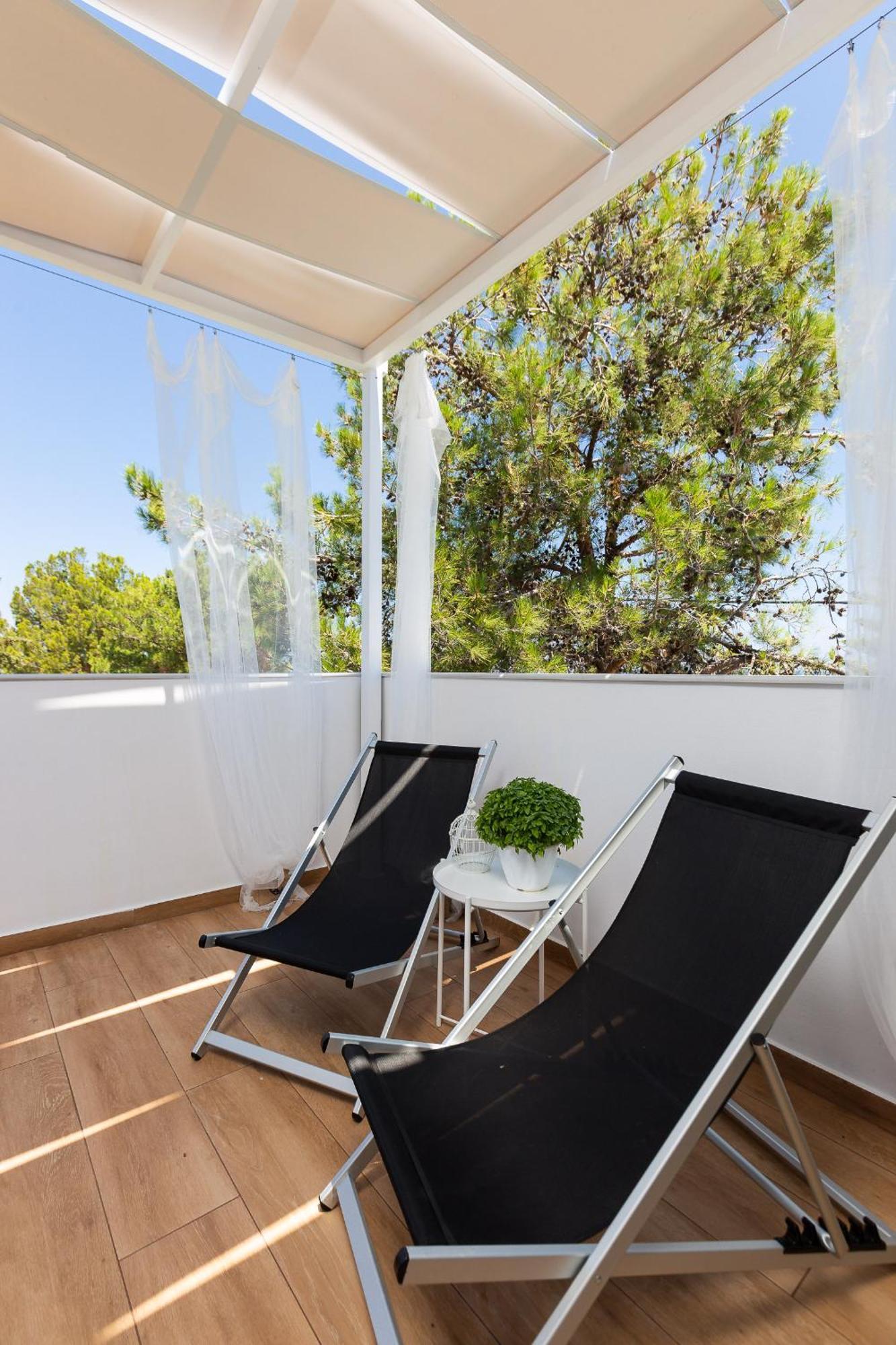 Nisos Villa, Pool & Heated Spawhirlpool, Walking To Beach, By Thinkvilla Sfáka Buitenkant foto